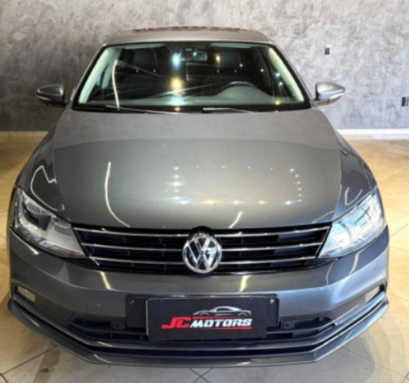 VW - VolksWagen JETTA Highline 2.0 TSI 16V 4p Tiptronic